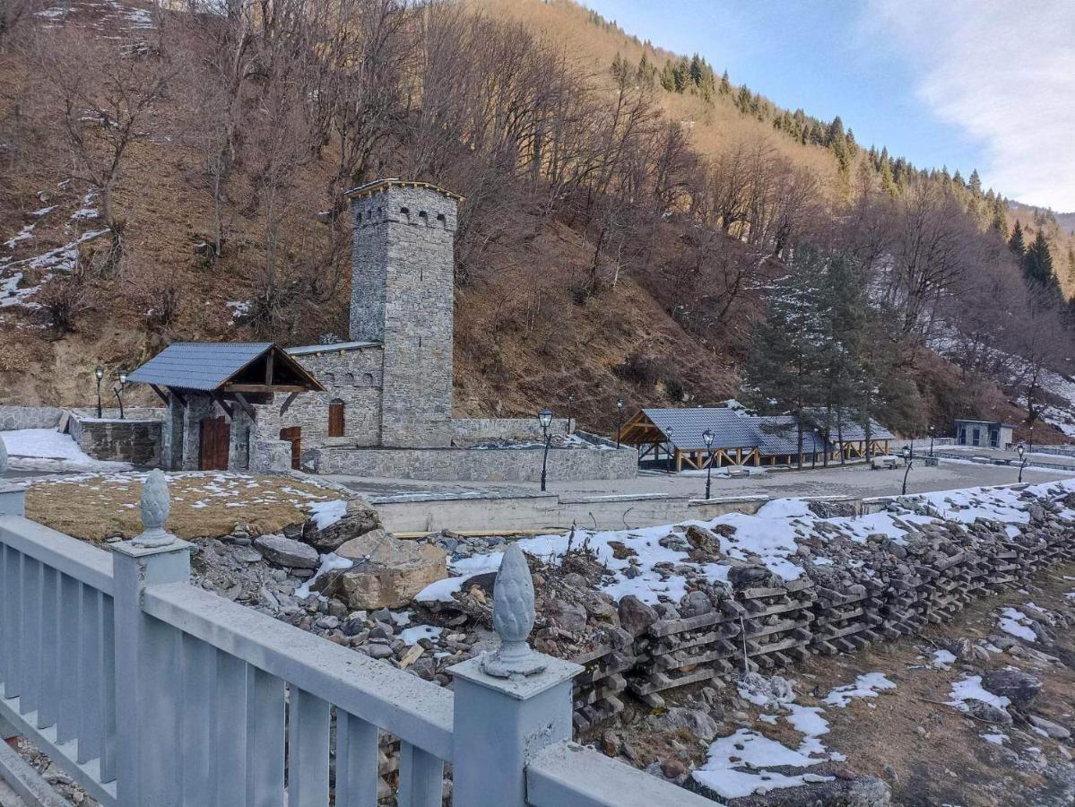 Guest House "Svaneti" Lentekhi Zewnętrze zdjęcie